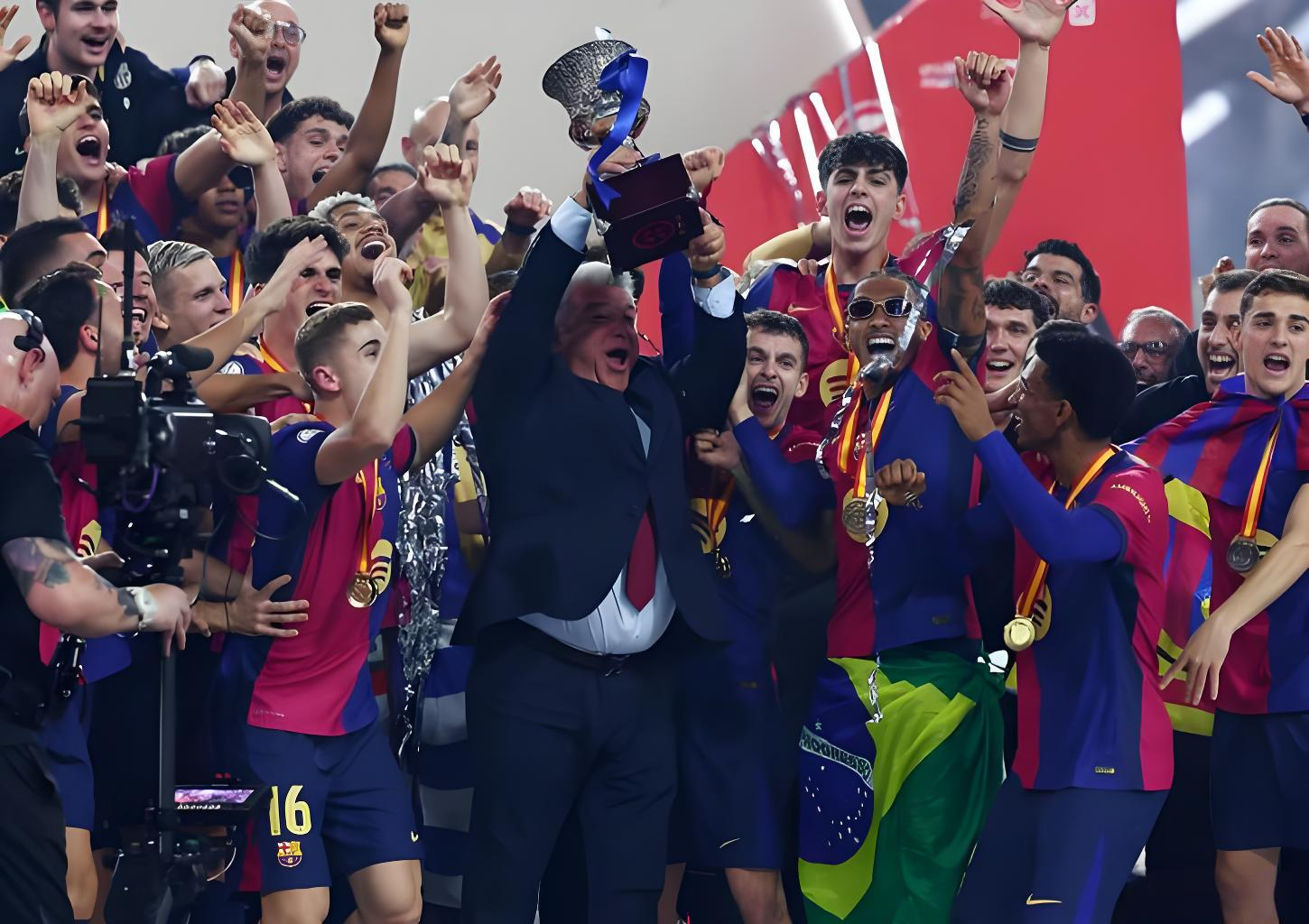 皇马连胜势不可挡,冲击冠军 皇马连胜势不可挡,冲击冠军