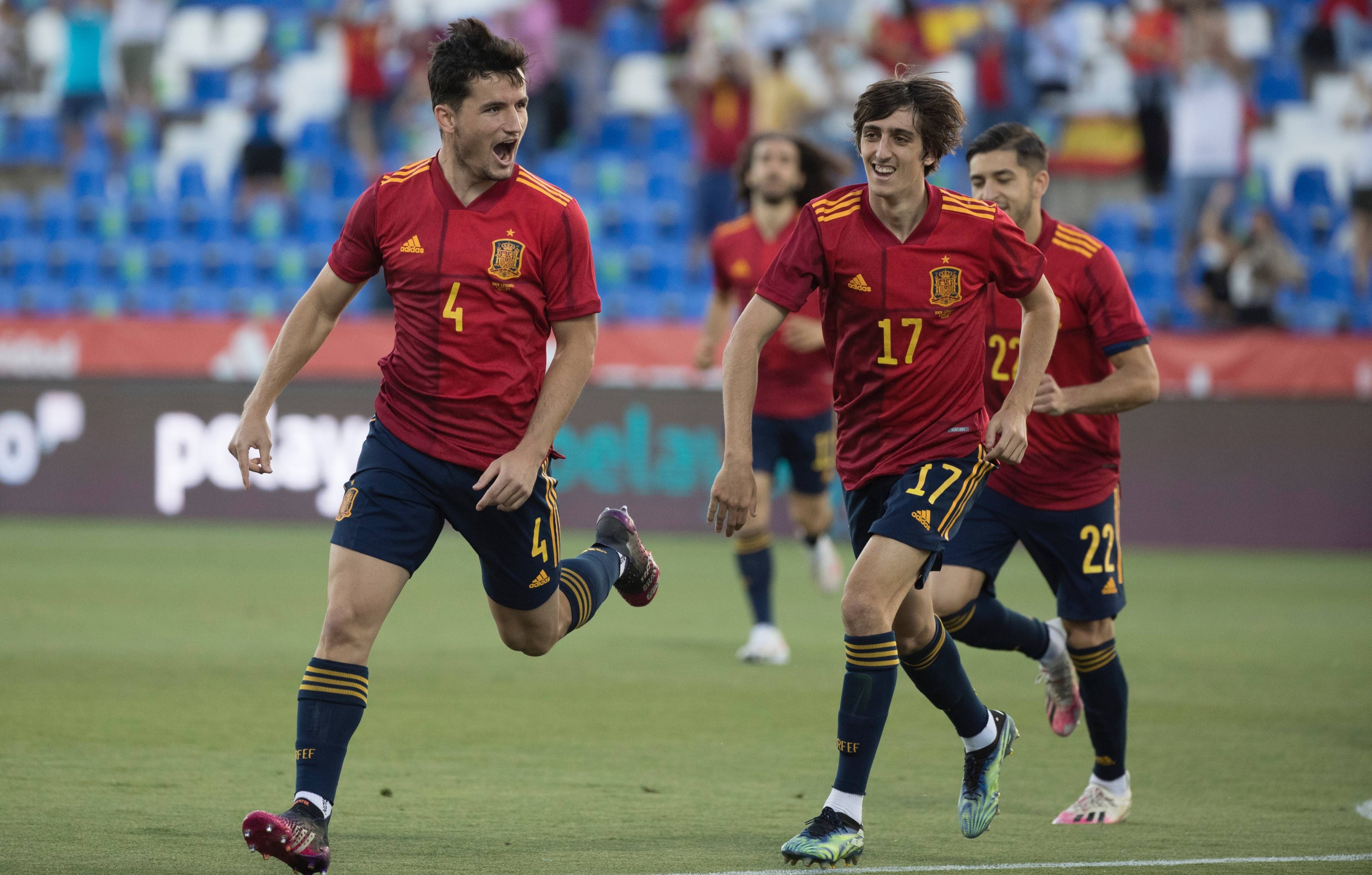 爱尔兰队在比赛中展现了出色的踢球技巧 爱尔兰队在比赛中展现了出色的踢球技巧