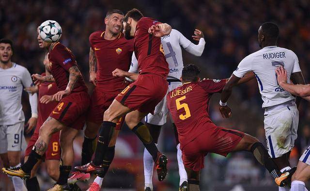 AC米兰横扫马德里竞技,欧联杯大比分胜出 AC米兰横扫马德里竞技,欧联杯大比分胜出