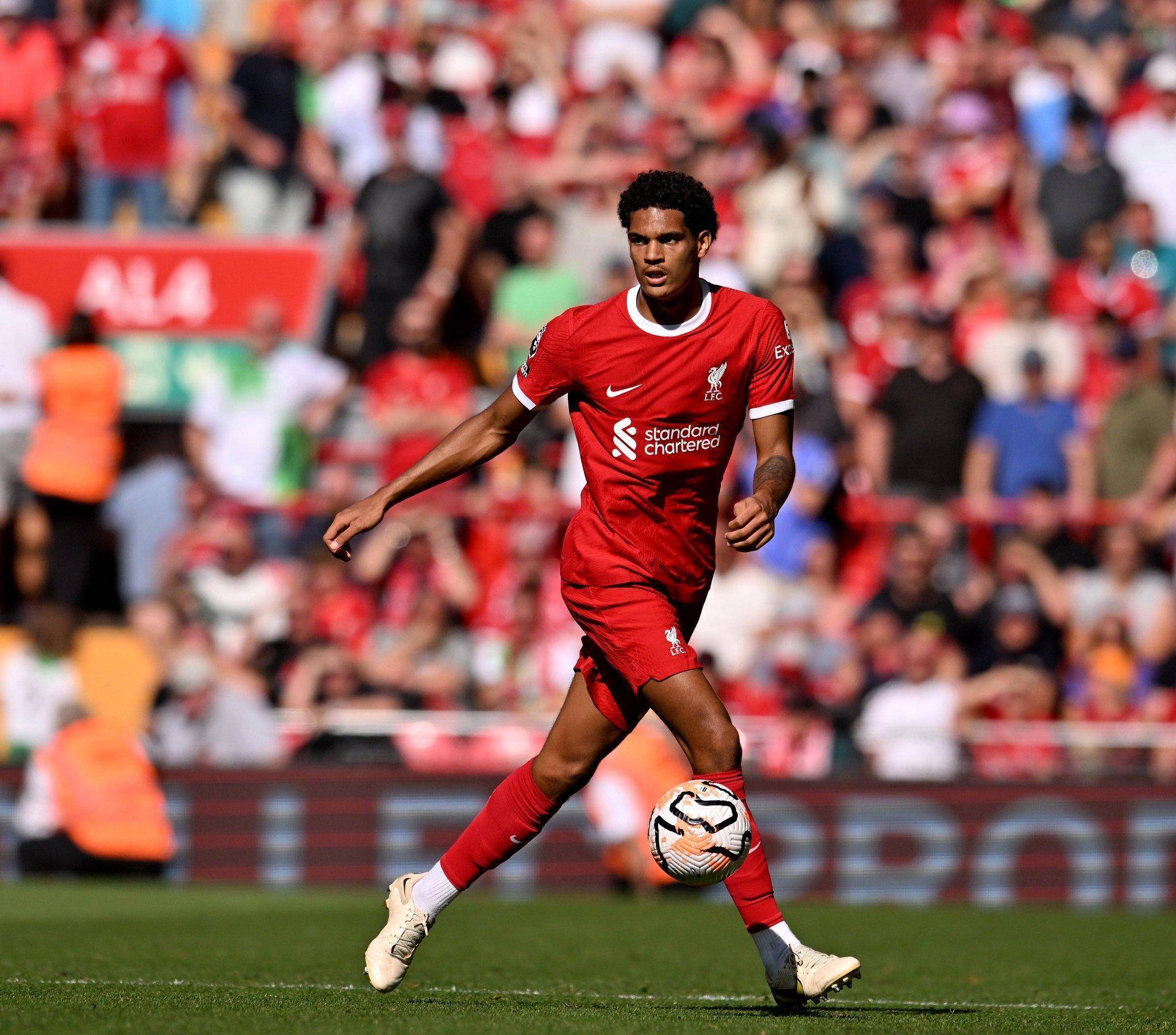 利物浦队锋线球员庞大表现出色,创造佳绩 利物浦队锋线球员庞大表现出色,创造佳绩