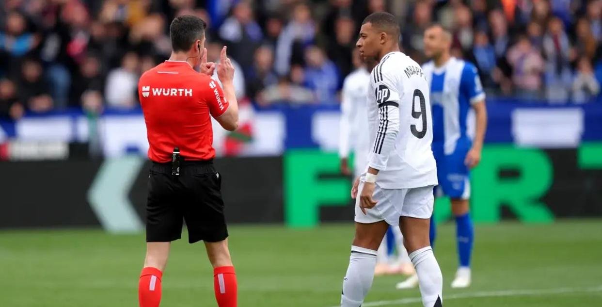 阿拉维斯主场不敌巴尔韦德,升班马压力增大的简单介绍 阿拉维斯主场不敌巴尔韦德,升班马压力增大的简单介绍