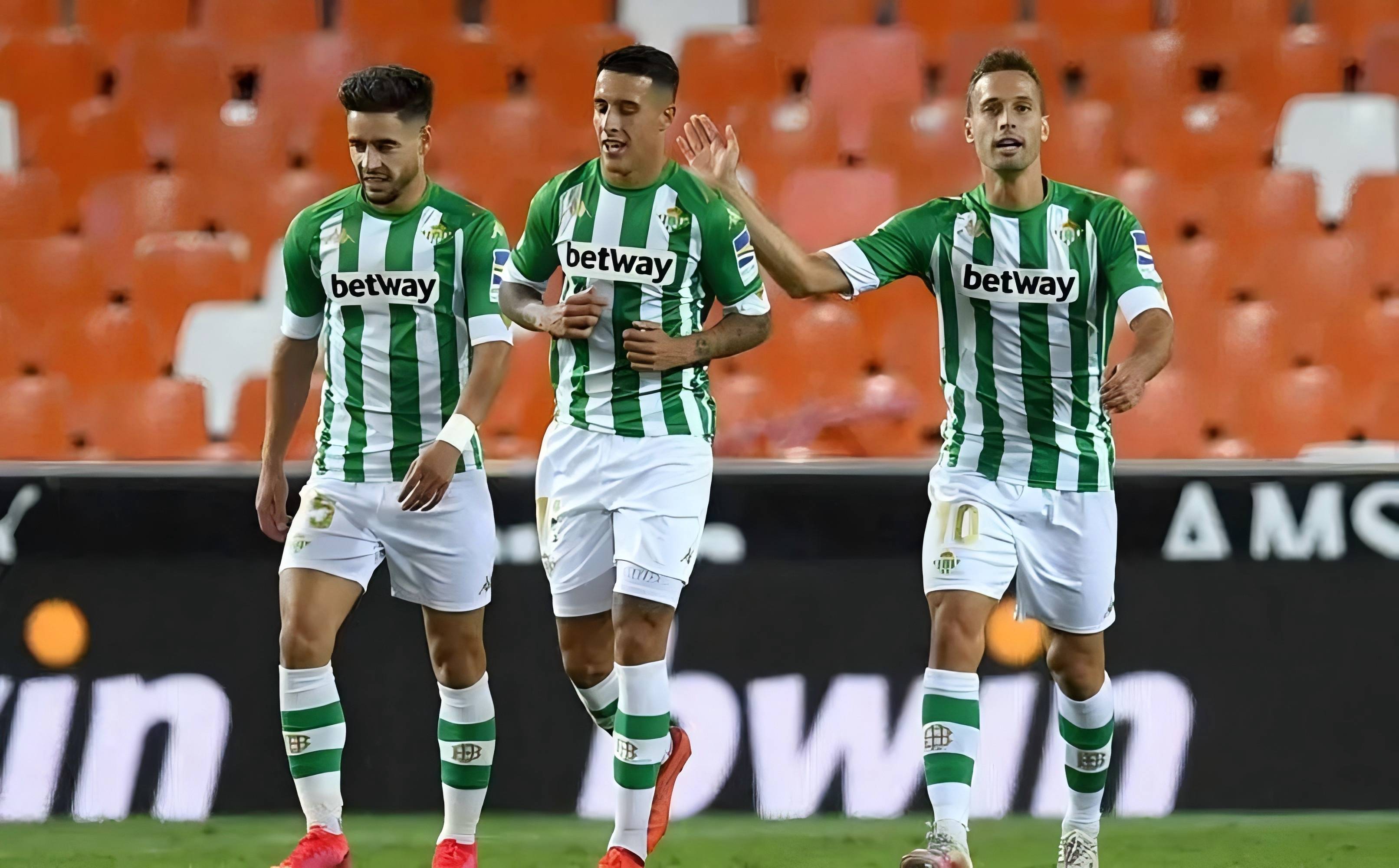 艾尔切主场失利,遭遇两连败 艾尔切主场失利,遭遇两连败