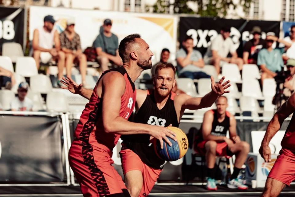 图卢兹中场球员打破僵局助胜 图卢兹中场球员打破僵局助胜