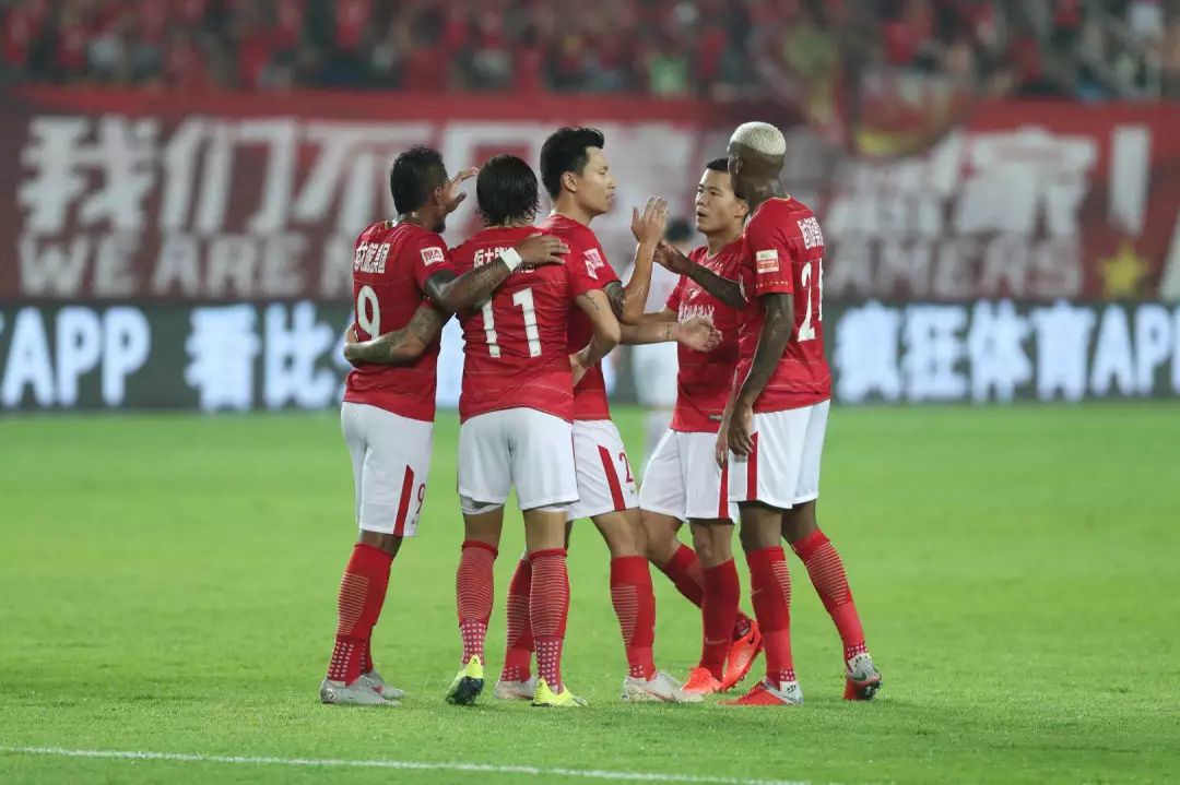 卓尔主场击败恒大,取得关键胜利 卓尔主场击败恒大,取得关键胜利