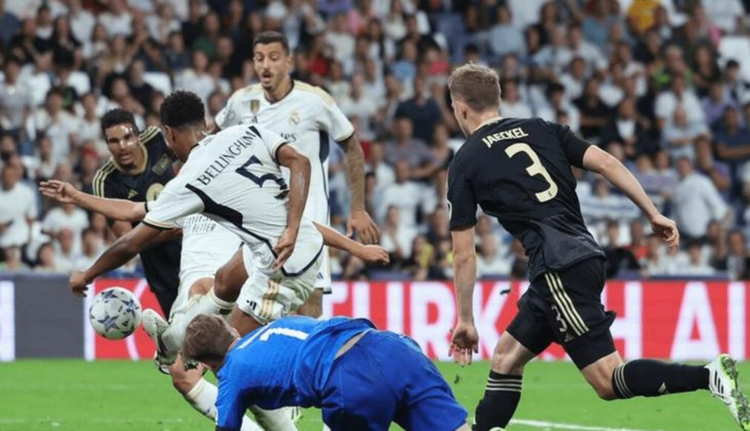 皇马边锋完成绝杀,球队赢得悬念胜利 皇马边锋完成绝杀,球队赢得悬念胜利