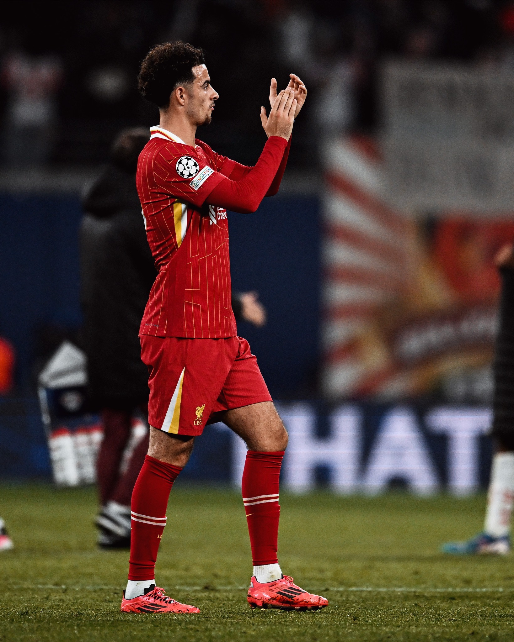 利物浦取得胜利,球队士气高涨 利物浦取得胜利,球队士气高涨