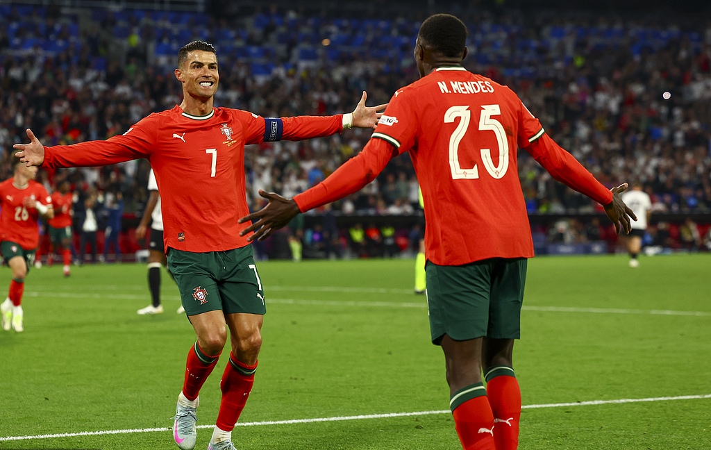 星空体育官网登录网址-葡萄牙队逆转战胜对手，成功晋级下一轮